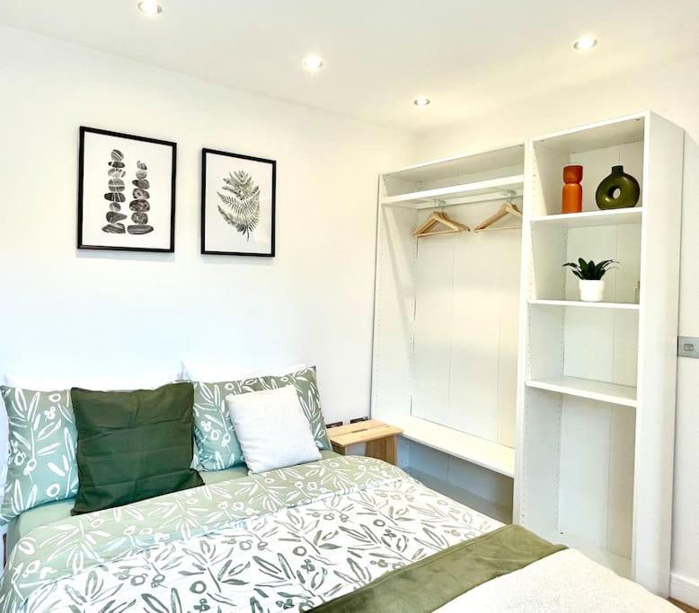 Stunning 1 Bedroom And Double Sofa Bed Near Train Station Σαουθάμπτον Εξωτερικό φωτογραφία
