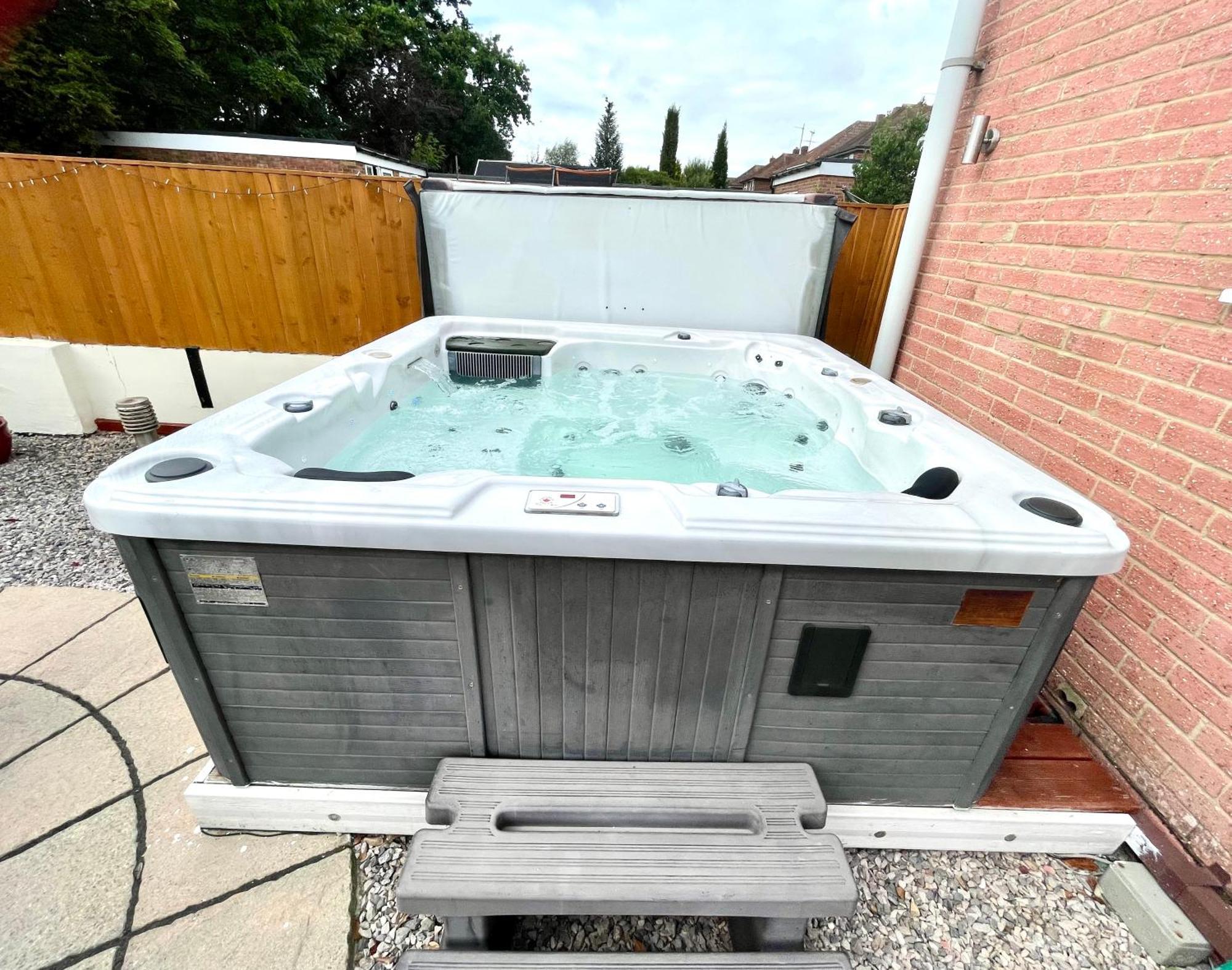 Stunning 1 Bedroom And Double Sofa Bed Near Train Station Σαουθάμπτον Εξωτερικό φωτογραφία
